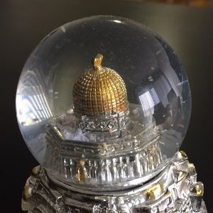 Meet your Posher, Yasmin